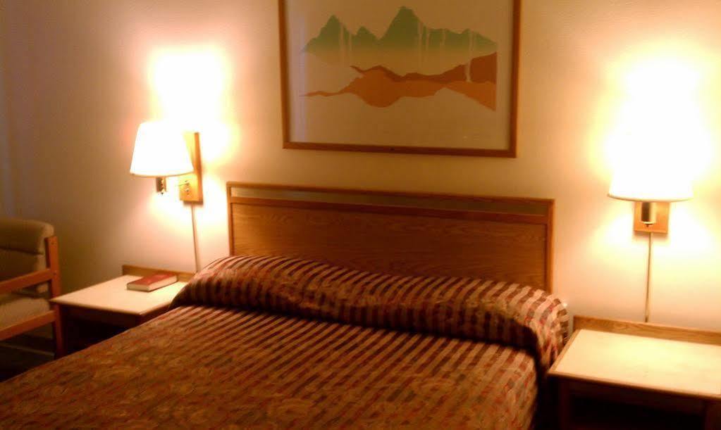 Colorado River Value Inn Буллхед-Сити Экстерьер фото